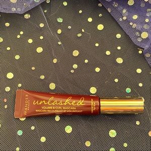 Wander Unlashed Volume & Curl Mascara NEW Black